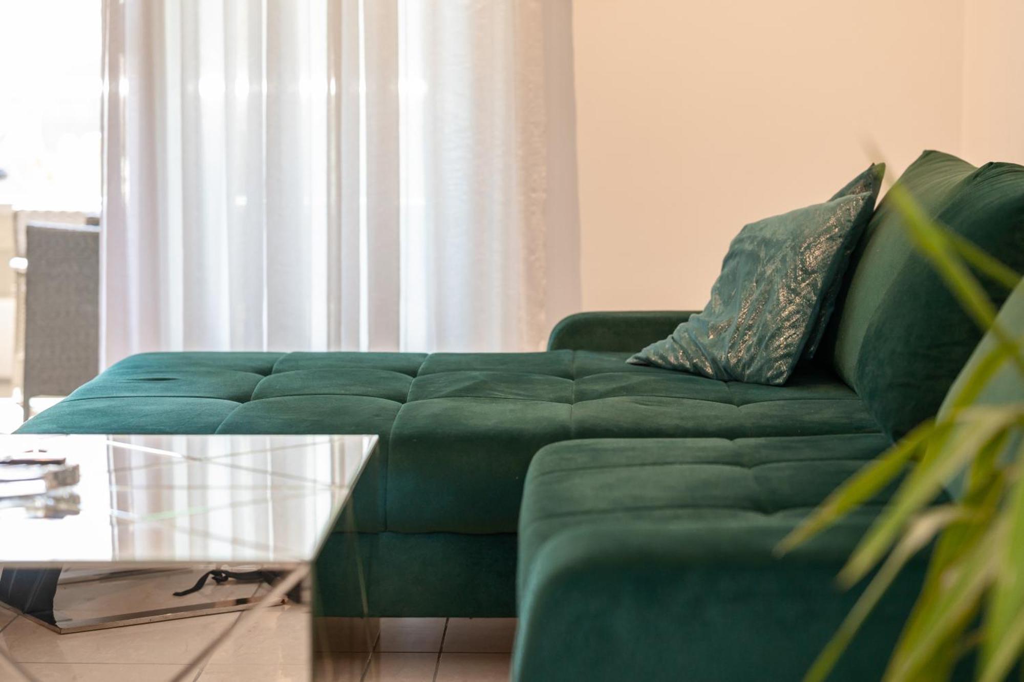 Chic & Fabulous Iris+free Garage Apartman Split